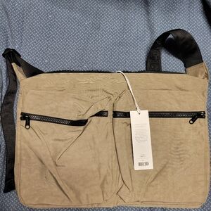 Baggu Large Cargo Crossbody NWT Dove